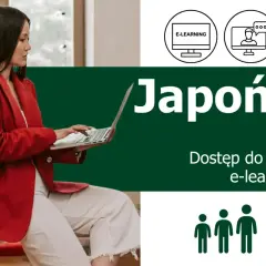 Kobieta uczy się japońskiego online. Kurs obejmuje poziomy A1-B1 i dostęp do platformy e-learningowej.