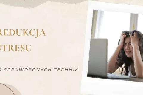 Kobieta zmagająca się ze stresem przy komputerze. Artykuł oferuje porady psychologiczne i 10 sprawdzonych technik redukcji stresu.